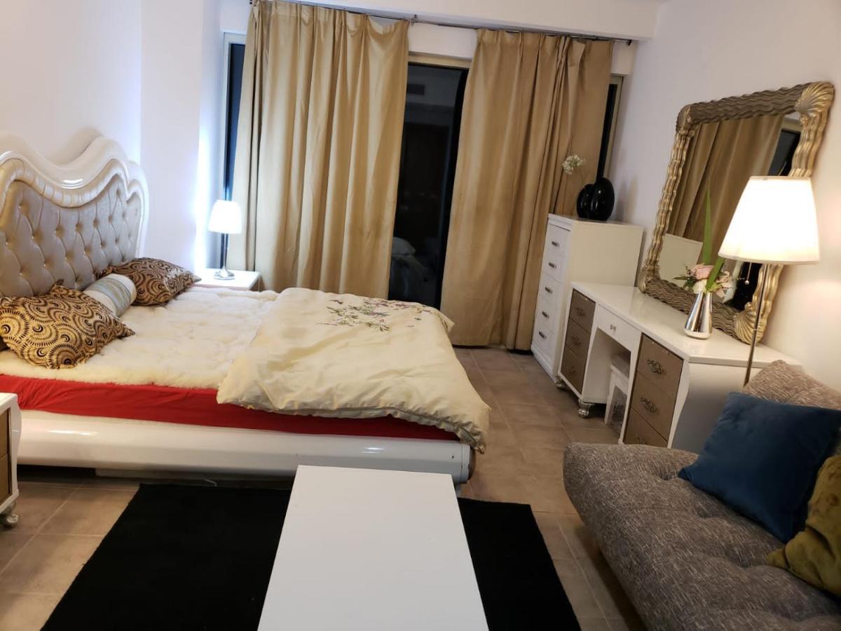 Travelers Backpackers Vandrarhem Dubai Exteriör bild